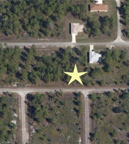 334 Sapphire St, Lehigh Acres, FL, 33972 | Card Image