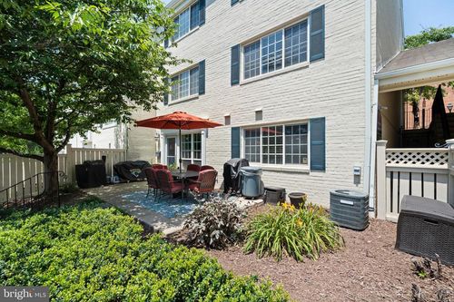 b-1415 N Van Dorn St, ALEXANDRIA, VA, 22304-1920 | Card Image