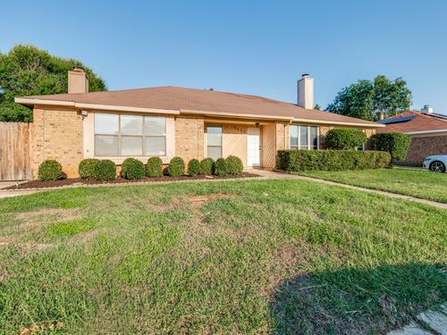2922 Hilltop Dr, Euless, TX, 76039-7843 | Card Image