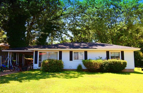4 N Meadowcliff Dr, Little Rock, AR, 72209-1717 | Card Image