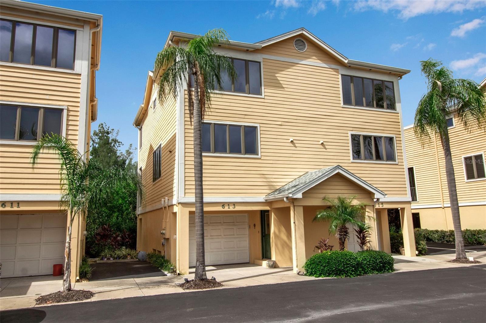 Cedars Ct, Longboat Key, FL 34228
