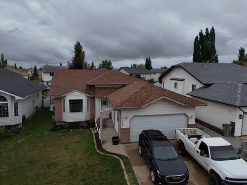 7706 106a Street, Grande Prairie, AB, T8W2H8 | Card Image