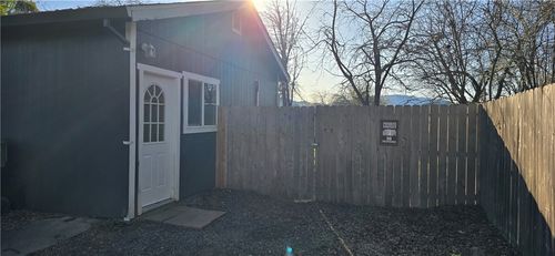 b-9705 Main St, Upper Lake, CA, 95485-9598 | Card Image