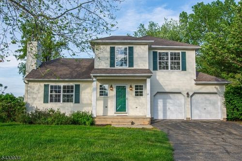 30 Colby Ct, Belvidere, NJ, 07823-2755 | Card Image