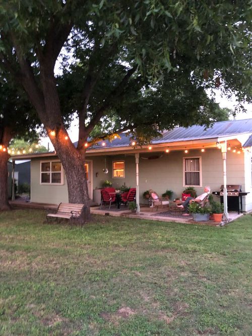 1132 Thiele Ln, Fredericksburg, TX, 78624-4569 | Card Image