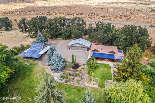 3150 Cowiche Mill Rd, Cowiche, WA, 98923-9768 | Card Image