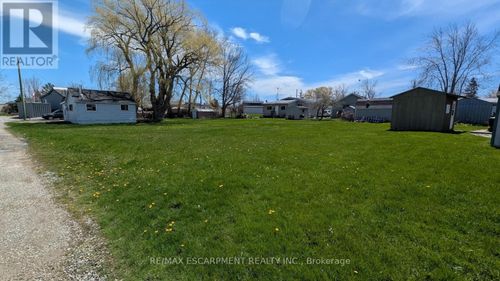 9/11 Marilyn Drive, Haldimand, ON, N0A1L0 | Card Image