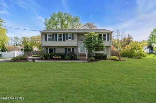 46 Balloch Pl, Red Bank, NJ, 07701-6111 | Card Image