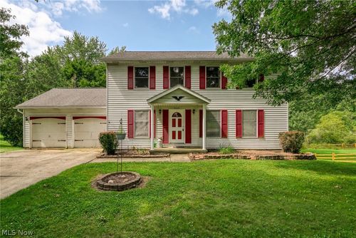 5115 Troyer Dr, Kent, OH, 44240-7008 | Card Image