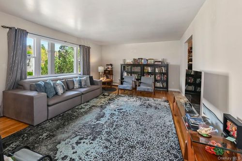 upper-r-568 Manville Road, Mount Pleasant, NY, 10570 | Card Image