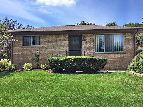 1640 Greenview Dr, Ann Arbor, MI, 48103-5706 | Card Image