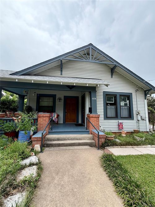604 S Park St, Brenham, TX, 77833-4125 | Card Image