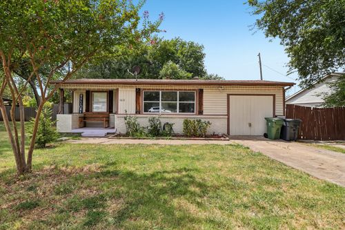 1812 Melissa St, Arlington, TX, 76010-2105 | Card Image