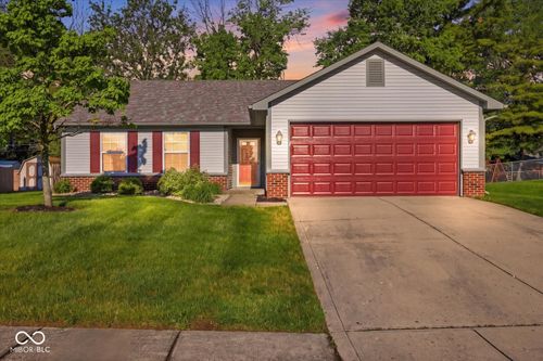 1519 Counselor Row, Shelbyville, IN, 46176-3801 | Card Image