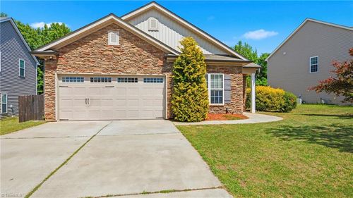 4035 Saint Johns St, High Point, NC, 27265-1569 | Card Image