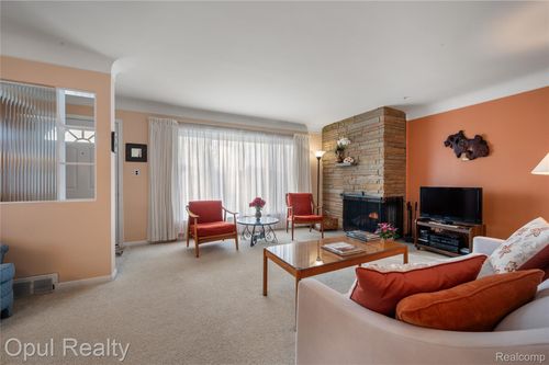 30426 Grandon Street, Livonia, MI, 48150 | Card Image