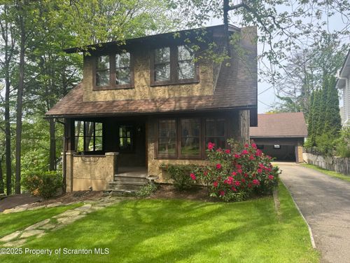113 Claremont Ave, Clarks Summit, PA, 18411-1564 | Card Image