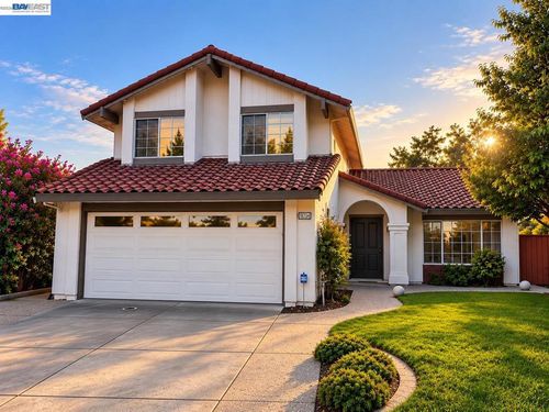 18734 Mount Lassen Dr, Castro Valley, CA, 94552-1955 | Card Image