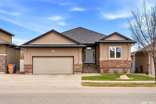 4151 Chuka Dr, Regina, SK, S4V1N2 | Card Image