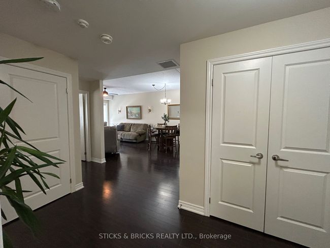 111 - 4644 Pettit Ave, Condo with 2 bedrooms, 2 bathrooms and 1 parking in Niagara Falls ON | Image 5
