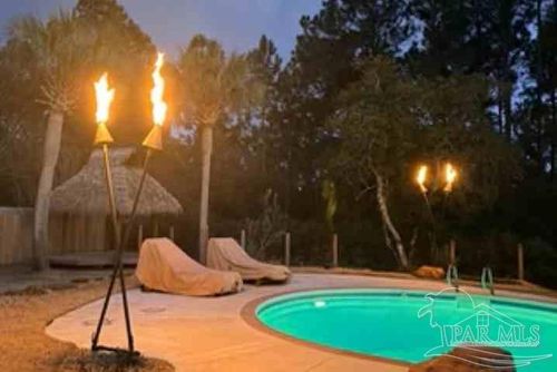 629 Downhaul Dr, Pensacola, FL, 32507-7982 | Card Image