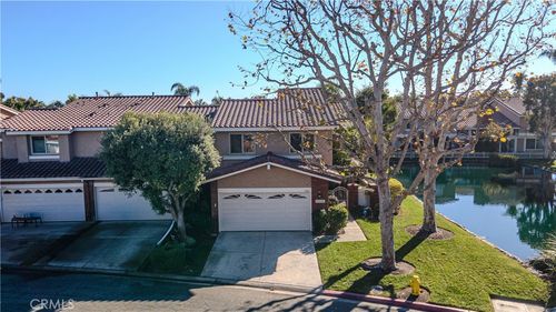 7866 Southwind Cir, Huntington Beach, CA, 92648-5415 | Card Image