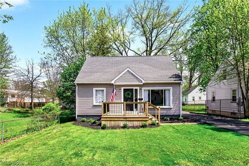 1424 Clemmens Ave Nw, Warren, OH, 44485-2105 | Card Image