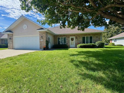 1112 Travis Rd, Marshall, MN, 56258-2160 | Card Image
