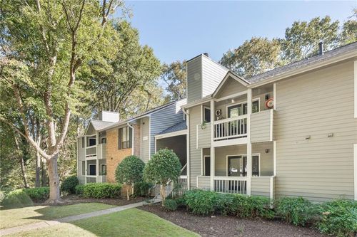 103 Warm Springs Cir, Roswell, GA, 30075-4964 | Card Image