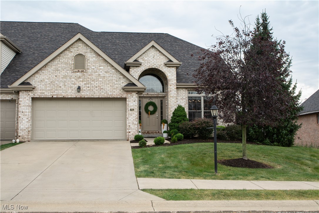 Prestwick Ct, Columbiana, OH 44408