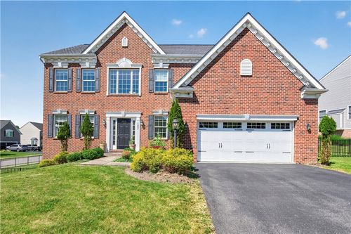107 Stafford Dr, Mc Kees Rocks, PA, 15136-1174 | Card Image