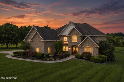 1013 Creek Brook Ln, Seymour, TN, 37865-5251 | Card Image