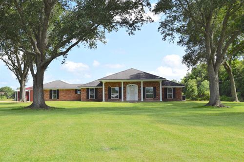 17647 Wise Rd, Winnie, TX, 77665-9137 | Card Image