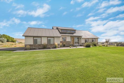 5032 E Powerhouse Dr, Idaho Falls, ID, 83406-8342 | Card Image