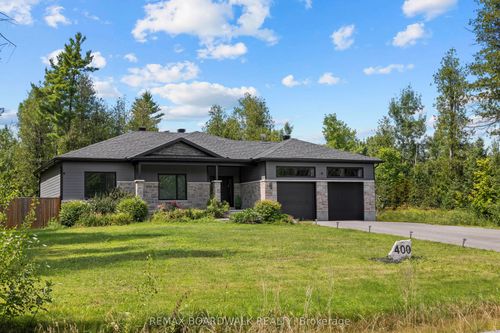 400 Cinnamon Cres, Kinburn, ON, K0A2H0 | Card Image