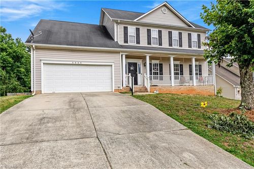 5355 Angel Oaks Dr, Winston Salem, NC, 27105-9109 | Card Image