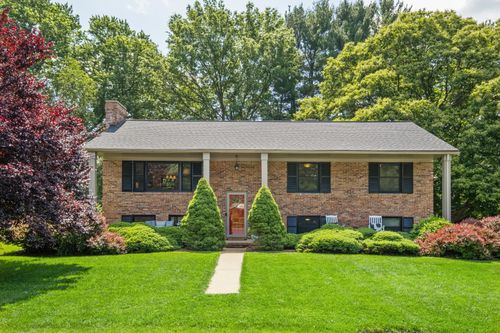100 S Pope St, Bridgewater, VA, 22812-1028 | Card Image