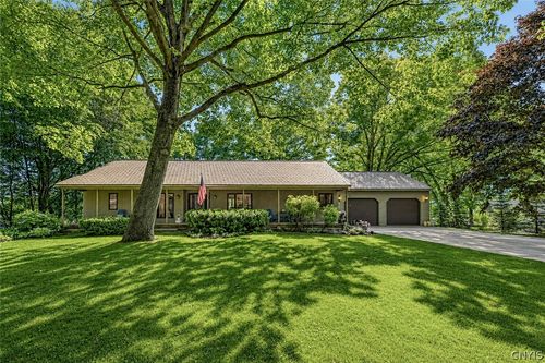 16 High Banks Dr, Fulton, NY, 13069-4306 | Card Image