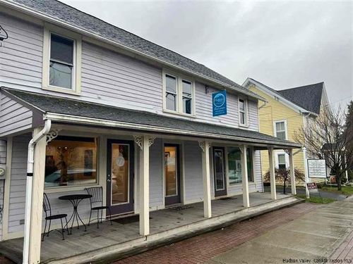 127 Main St, Gardiner, NY, 12525-5210 | Card Image