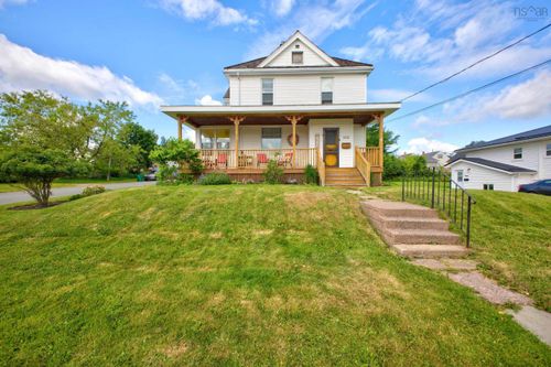 112 Herbert St, New Glasgow, NS, B2H1J7 | Card Image