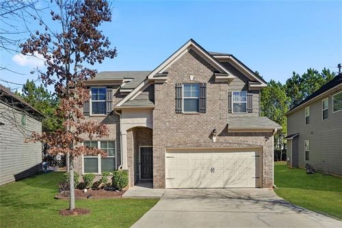 3105 Duke Dr, Fairburn, GA, 30213-8302 | Card Image