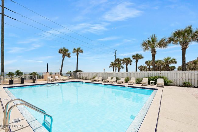 APT-111 - 3600 S Ocean Shore Blvd, Condo with 3 bedrooms, 3 bathrooms and null parking in Flagler Beach FL | Image 39
