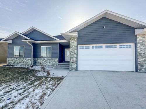 1220 E 17th St, South Sioux City, NE, 68776-2503 | Card Image