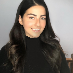 Mariana Tranos