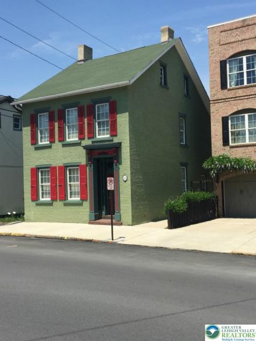 21 E North St, BETHLEHEM, PA, 18018-4028 | Card Image