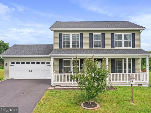 328 Duckwoods Ln, MARTINSBURG, WV, 25403-2609 | Card Image