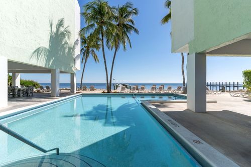 245-87455 Old Hwy, Islamorada, FL, 33036-3031 | Card Image