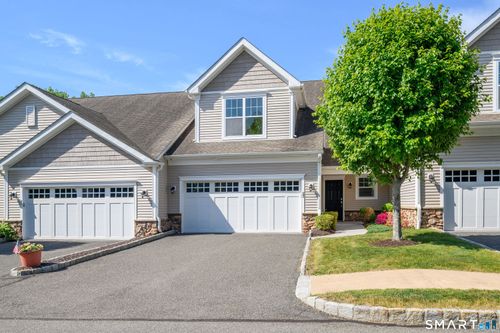 23-23 Woods Ln, Newtown, CT, 06470-1271 | Card Image