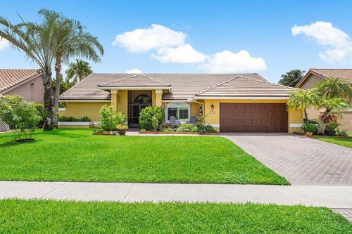 6569 Blue Bay Cir, Lake Worth, FL, 33467-7220 | Card Image