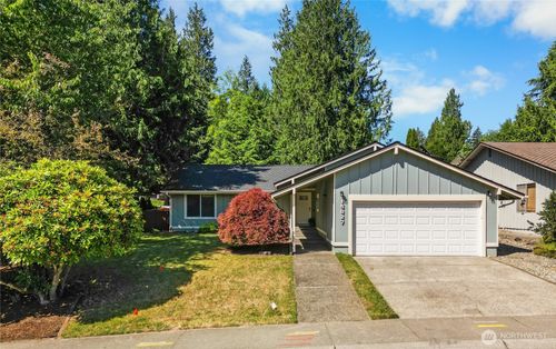 15027 Fairwood Blvd, Renton, WA, 98058-8519 | Card Image